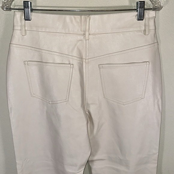 Déluc Ivory Vegan Leather Cropped Dress Pants Women Size Medium NWT Office - Picture 4 of 9